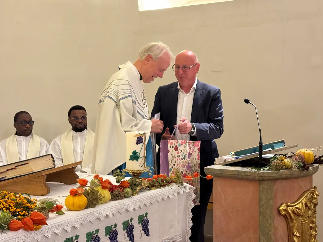 Geschenkübergabe